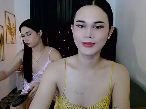 Snapshot of airyloove chatting on October 18, 2025, 11:38 pm airyloove online show from October 18, 2025, 11:38 pm