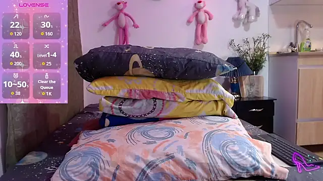 AllysonStonne online show from February 26, 2026, 2:54 am