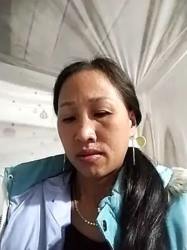 cute love00 online show from November 22, 2025, 7:24 pm