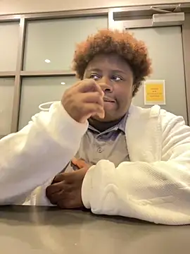 Snapshot of Breezylws chatting on October 4, 2025, 8:12 am Breezylws online show from October 4, 2025, 8:12 am