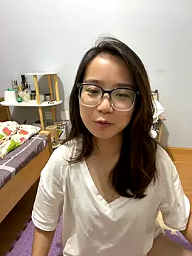 Snapshot of Hdmhdm-0022 chatting on September 30, 2025, 1:38 pm Hdmhdm-0022 online show from September 30, 2025, 1:38 pm