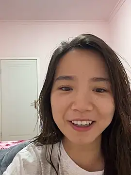 Snapshot of Hdmhdm-0022 chatting on October 3, 2025, 5:32 pm Hdmhdm-0022 online show from October 3, 2025, 5:32 pm