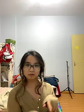 Snapshot of Hdmhdm-0022 chatting on October 22, 2025, 4:29 pm Hdmhdm-0022 online show from October 22, 2025, 4:29 pm