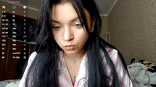 Snapshot of MelodeeCazel chatting on October 6, 2025, 12:35 pm MelodeeCazel online show from October 6, 2025, 12:35 pm