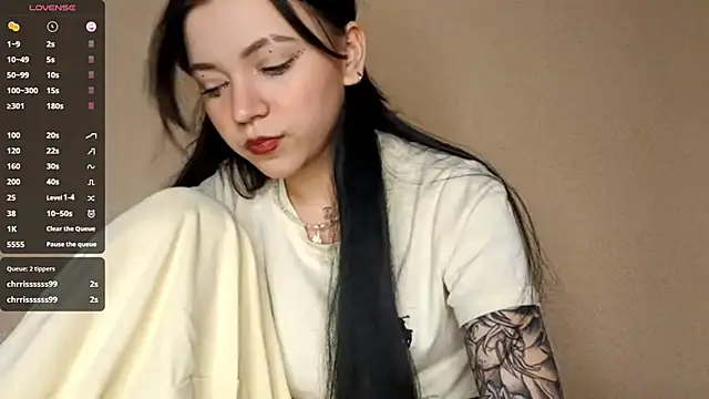 Snapshot of MelodeeCazel chatting on October 25, 2025, 4:35 pm MelodeeCazel online show from October 25, 2025, 4:35 pm