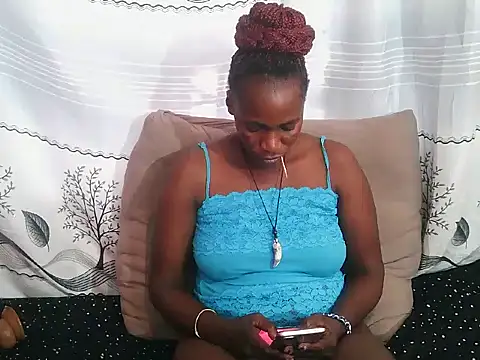 Snapshot of MatureGoddess_ chatting on November 23, 2025, 2:50 pm MatureGoddess online show from November 23, 2025, 2:50 pm