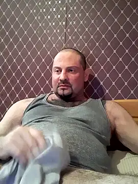  NEREZA  online show from May 2, 2026, 8:14 pm