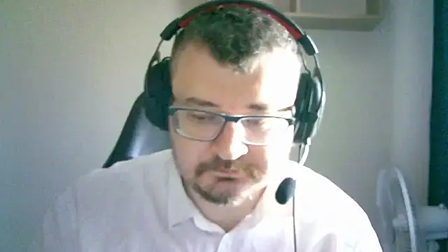 Snapshot of SirAbuser chatting on September 12, 2025, 6:46 am SirAbuser online show from September 12, 2025, 6:46 am