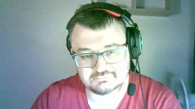 Snapshot of SirAbuser chatting on September 14, 2025, 6:40 pm SirAbuser online show from September 14, 2025, 6:40 pm