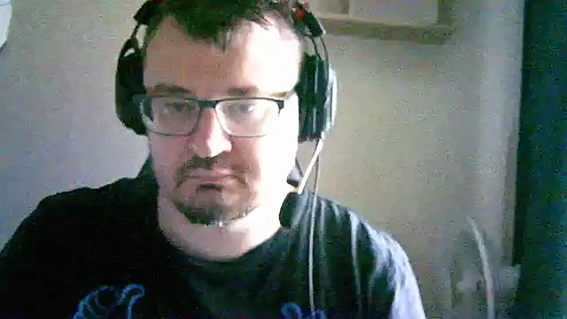 Snapshot of SirAbuser chatting on September 18, 2025, 5:42 am SirAbuser online show from September 18, 2025, 5:42 am