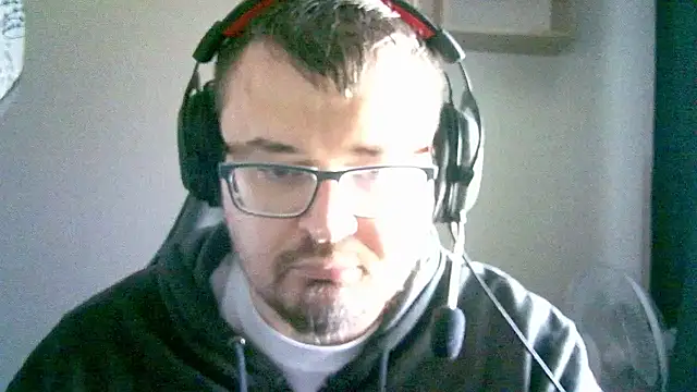 Snapshot of SirAbuser chatting on September 25, 2025, 6:17 am SirAbuser online show from September 25, 2025, 6:17 am