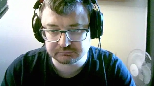 Snapshot of SirAbuser chatting on October 21, 2025, 6:25 am SirAbuser online show from October 21, 2025, 6:25 am