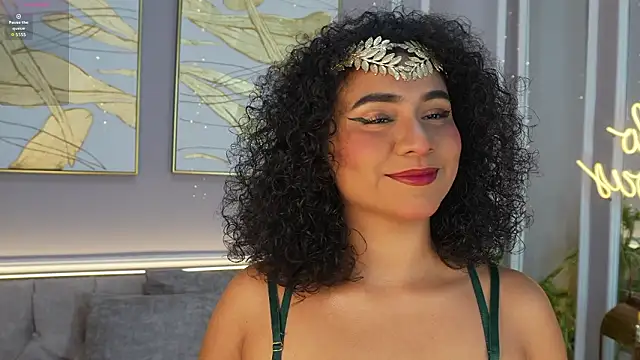 ellette   online show from February 27, 2026, 7:03 pm