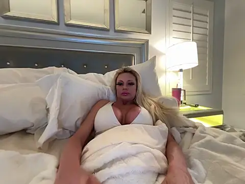 chanelstjames online show from April 20, 2026, 3:31 am