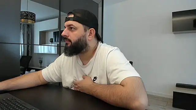 DravenPeak online show from October 6, 2025, 11:18 am