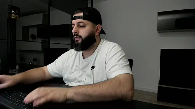 Snapshot of DravenPeak chatting on February 27, 2026, 7:03 pm DravenPeak online show from February 27, 2026, 7:03 pm