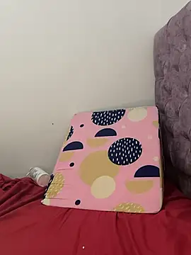 butterfly777  online show from September 23, 2025, 9:56 am