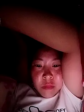 Snapshot of vivi_cute chatting on September 20, 2025, 10:22 pm vivi cute online show from September 20, 2025, 10:22 pm