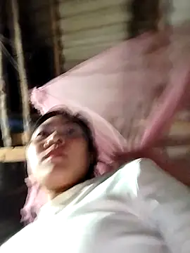 Snapshot of vivi_cute chatting on September 23, 2025, 12:08 pm vivi cute online show from September 23, 2025, 12:08 pm