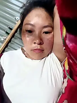 Snapshot of vivi_cute chatting on September 24, 2025, 12:14 am vivi cute online show from September 24, 2025, 12:14 am