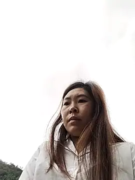 Snapshot of vivi_cute chatting on September 25, 2025, 12:58 am vivi cute online show from September 25, 2025, 12:58 am