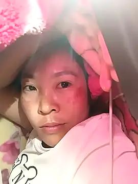 Snapshot of vivi_cute chatting on September 28, 2025, 10:37 pm vivi cute online show from September 28, 2025, 10:37 pm