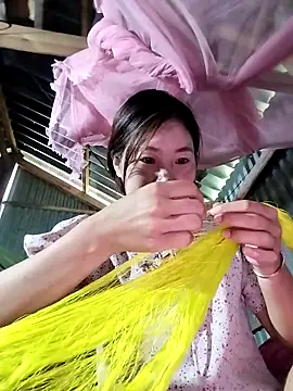 Snapshot of vivi_cute chatting on October 7, 2025, 1:14 am vivi cute online show from October 7, 2025, 1:14 am