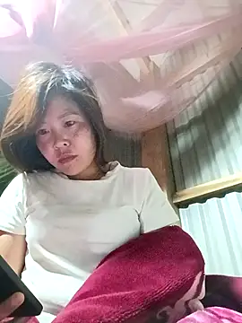 Snapshot of vivi_cute chatting on October 23, 2025, 10:30 pm vivi cute online show from October 23, 2025, 10:30 pm