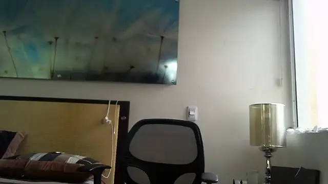 Snapshot of Mirianzapata_1 chatting on March 8, 2026, 10:13 pm Mirianzapata 1 online show from March 8, 2026, 10:13 pm