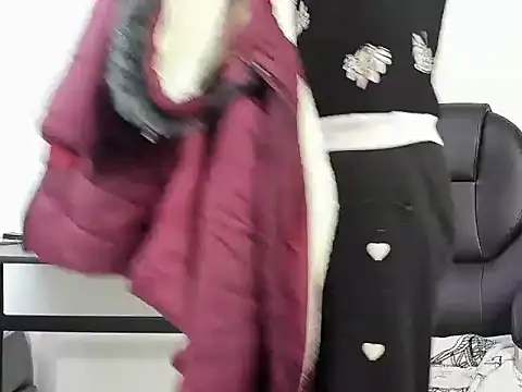 Snapshot of Aisha_hotts777 chatting on September 25, 2025, 2:48 am Aisha hotts777 online show from September 25, 2025, 2:48 am