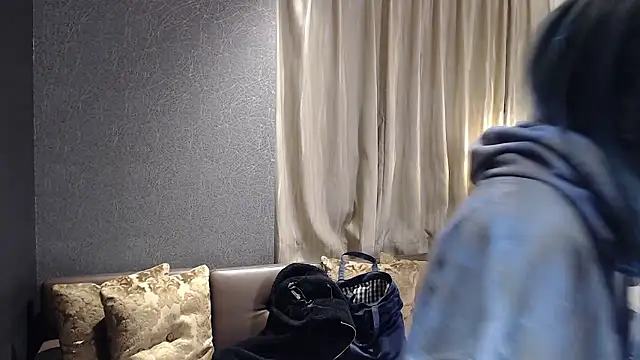 Snapshot of BROsister chatting on February 17, 2026, 12:23 pm BROsister online show from February 17, 2026, 12:23 pm