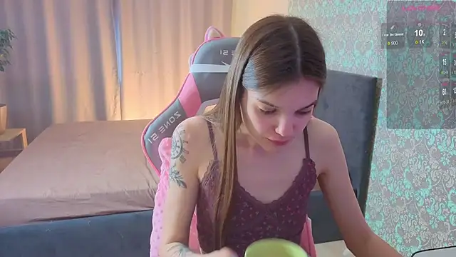 Snapshot of magic_shy_ chatting on May 11, 2026, 1:44 am magic shy online show from May 11, 2026, 1:44 am
