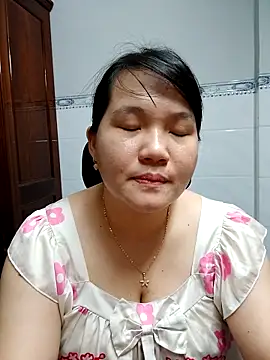 Snapshot of _Babyrose_ chatting on September 24, 2025, 6:00 pm Babyrose online show from September 24, 2025, 6:00 pm