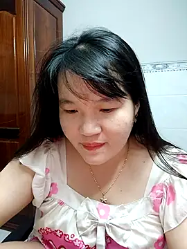 Snapshot of _Babyrose_ chatting on October 4, 2025, 3:43 pm Babyrose online show from October 4, 2025, 3:43 pm