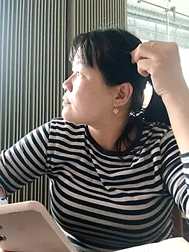 Snapshot of _Babyrose_ chatting on October 12, 2025, 6:12 am Babyrose online show from October 12, 2025, 6:12 am