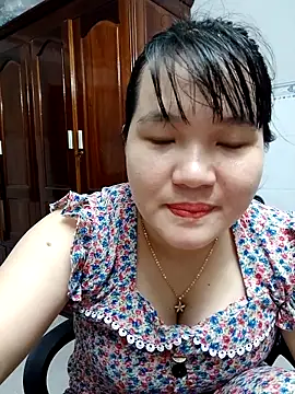 Snapshot of _Babyrose_ chatting on October 13, 2025, 1:38 am Babyrose online show from October 13, 2025, 1:38 am