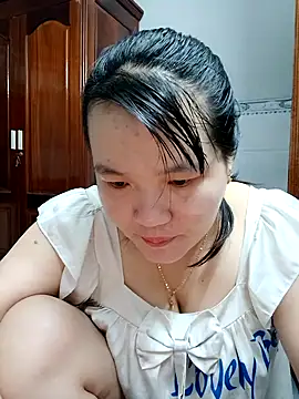 Snapshot of _Babyrose_ chatting on October 25, 2025, 4:57 pm Babyrose online show from October 25, 2025, 4:57 pm