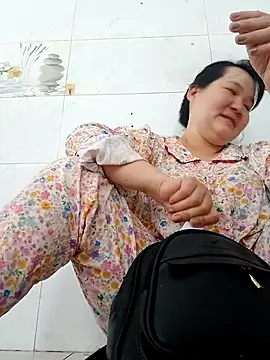  Babyrose  online show from May 10, 2026, 3:44 am