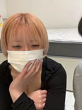 reon reonreon online show from December 15, 2025, 5:12 am