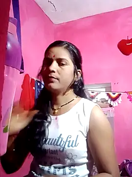 Snapshot of Mohini-xx chatting on December 1, 2025, 11:32 pm Mohini-xx online show from December 1, 2025, 11:32 pm