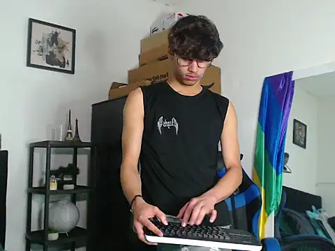 Gael Jones online show from September 14, 2025, 6:12 am