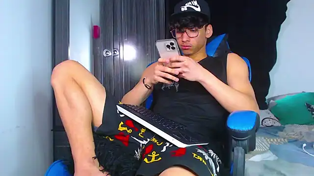 Gael Jones online show from February 5, 2026, 7:40 pm