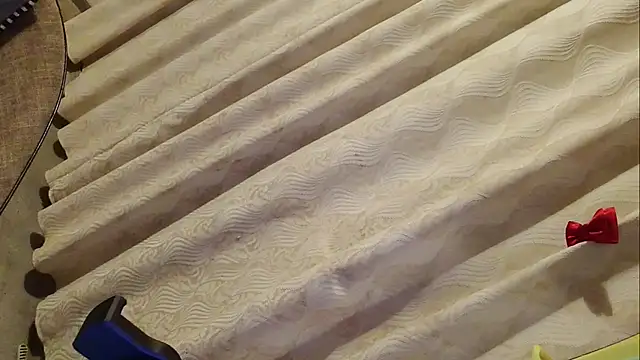 Shi luo2025 online show from September 18, 2025, 1:57 pm