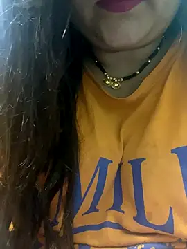 Snapshot of indian-hotmilfs chatting on October 7, 2025, 2:14 pm indian-hotmilfs online show from October 7, 2025, 2:14 pm