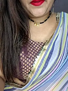 Snapshot of indian-hotmilfs chatting on November 1, 2025, 7:49 pm indian-hotmilfs online show from November 1, 2025, 7:49 pm