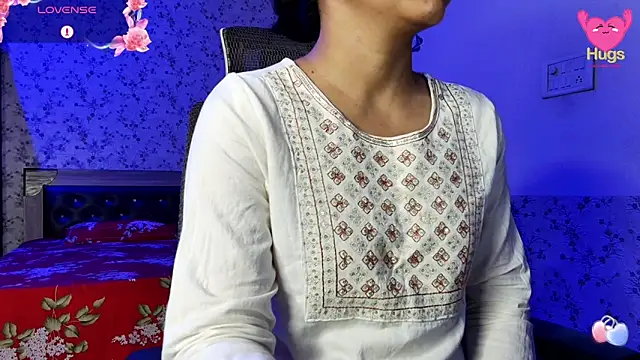 snow white123 online show from June 11, 2026, 9:35 pm