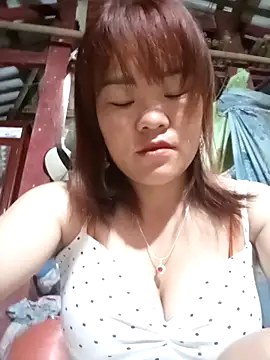 sukabae00 online show from October 4, 2025, 10:41 pm