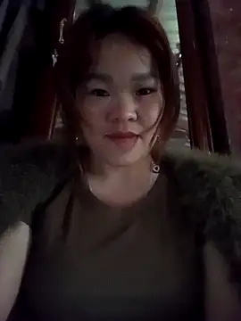 sukabae00 online show from November 18, 2025, 8:52 am