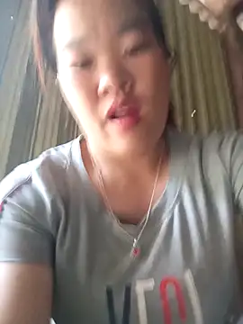 sukabae00 online show from May 4, 2026, 10:11 am