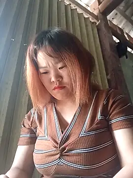 sukabae00 online show from May 4, 2026, 11:34 pm